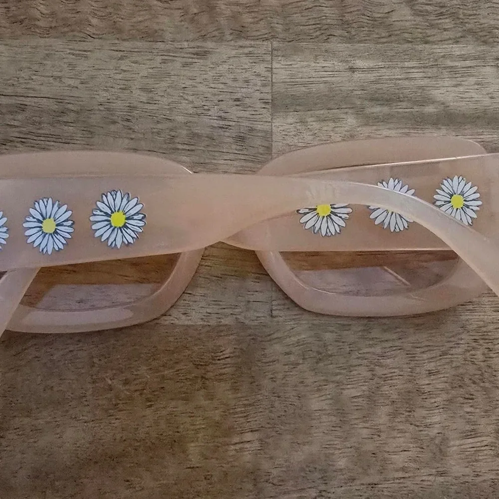 kids Pink daisy play glasses with white daisies with yellow centers